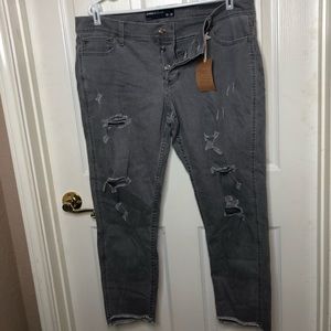 Hollister Low Rise Boyfriend ripped jeans